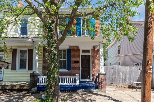 Building Photo - 3 bedroom home in Carlisle!