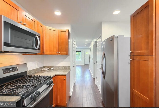 Photo - 930 Washington Blvd