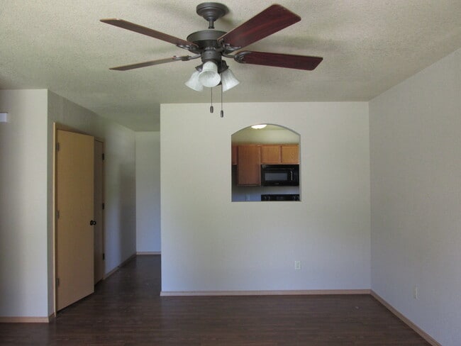 Photo - TG-5420 PLUM Unit A