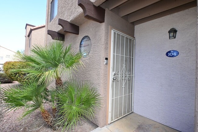 Building Photo - 2968 Juniper Hills Blvd Unit 104