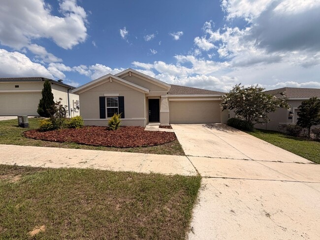 Building Photo - Single Family House Minutes to Davenport Posner Park Shopping Mall