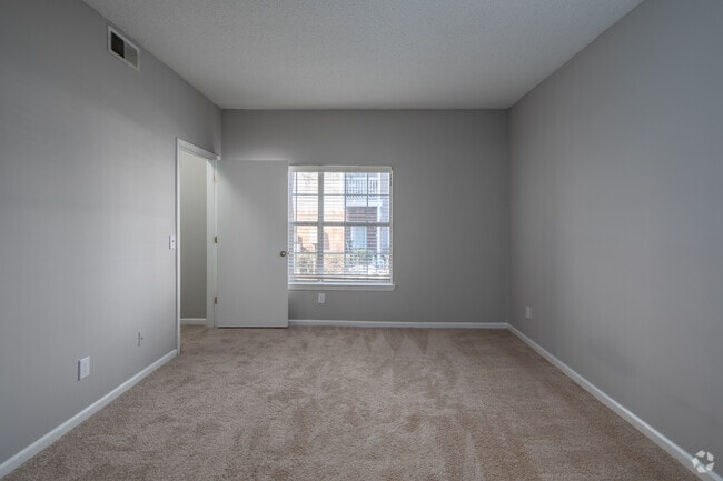 2BR, 2BA - Bentley - 1,175SF - Bedroom