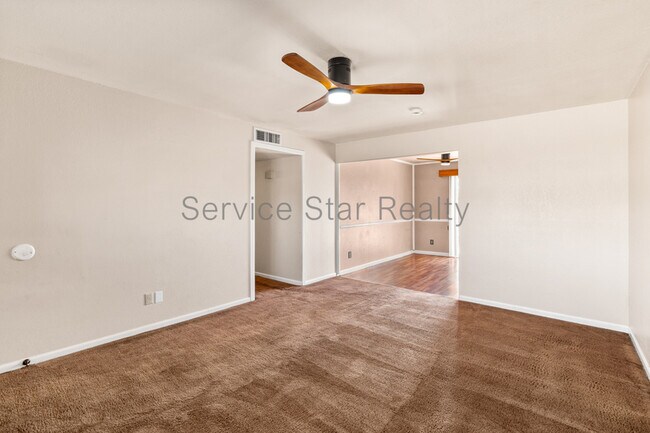 Photo - 1223 W Oxford Dr