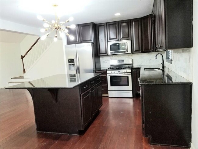 Photo - 2091 Northside Dr NW