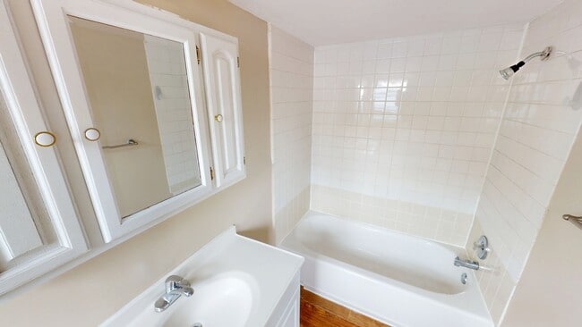 Photo - 1114 Spruce St Unit 42