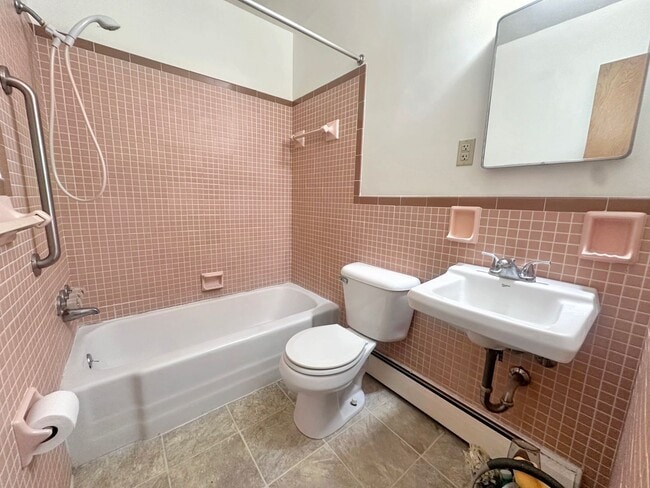 Photo - 2839 S Burdick St Unit C