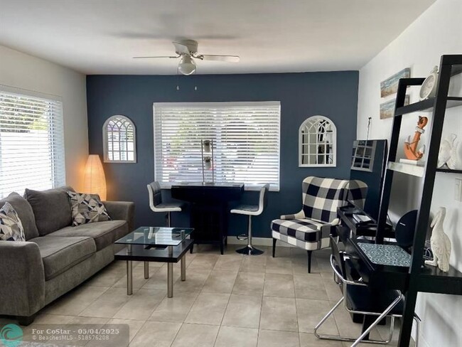 Photo - 1528 NE 32nd St Unidad A Rental