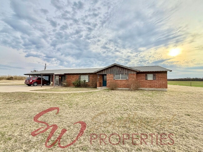 Photo - Well maintained 3 bedroom, 2 bathroom in the country