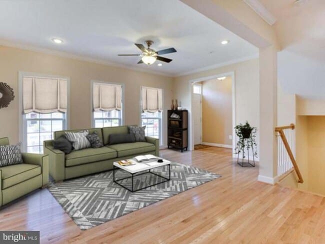 1559 Rutland Way