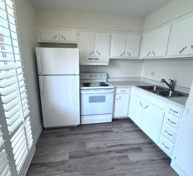 Photo - Condo in Youngtown! Unit 5