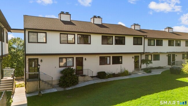 Building Photo - 27 Crows Nest Ln Unit 17G