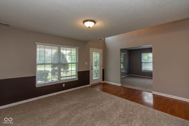 7646 Sand Run Ct