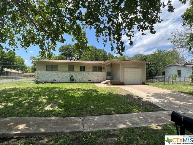 Building Photo - 208 Easy St Rental