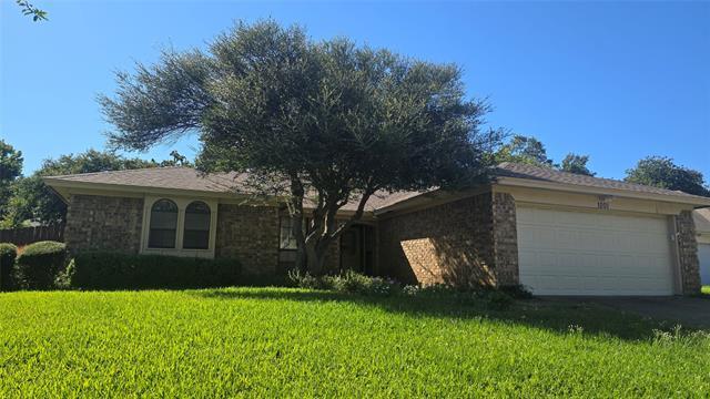 Photo - 1001 Woodhaven Ct