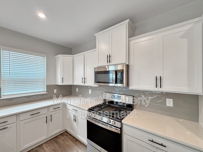 Photo - 137 Gervais Cir