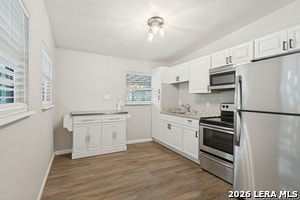 102 Mace St