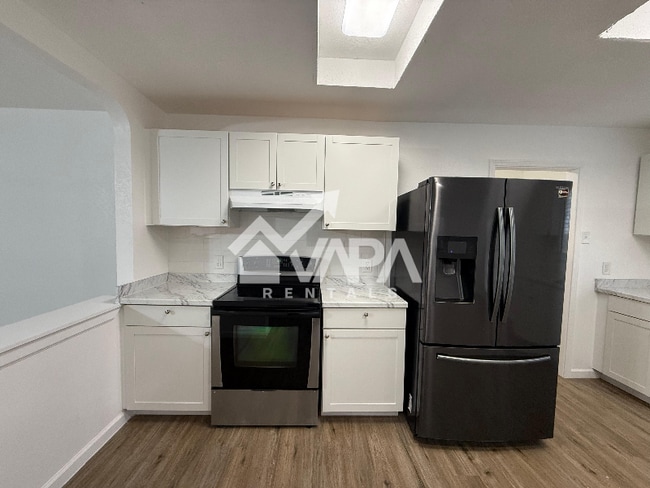 Photo - 7533 Foss Meadows