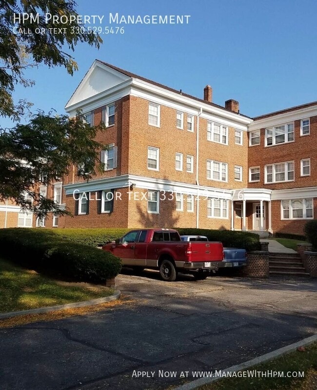 Building Photo - 15725 Van Aken Blvd Unit M-202