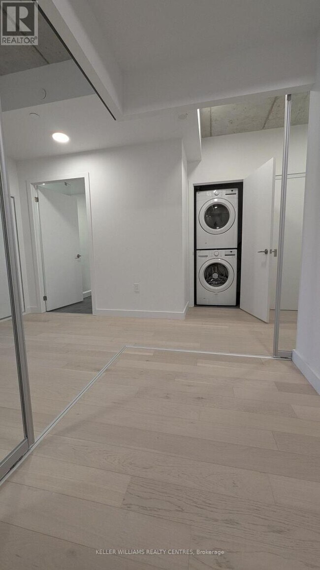 Photo - 1720 Bayview Ave Unité 322