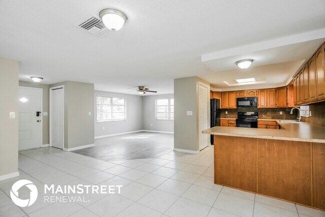 Photo - 7021 Moravian Dr
