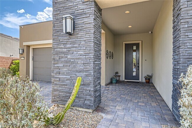 Building Photo - 10398 Kesington Dr Rental