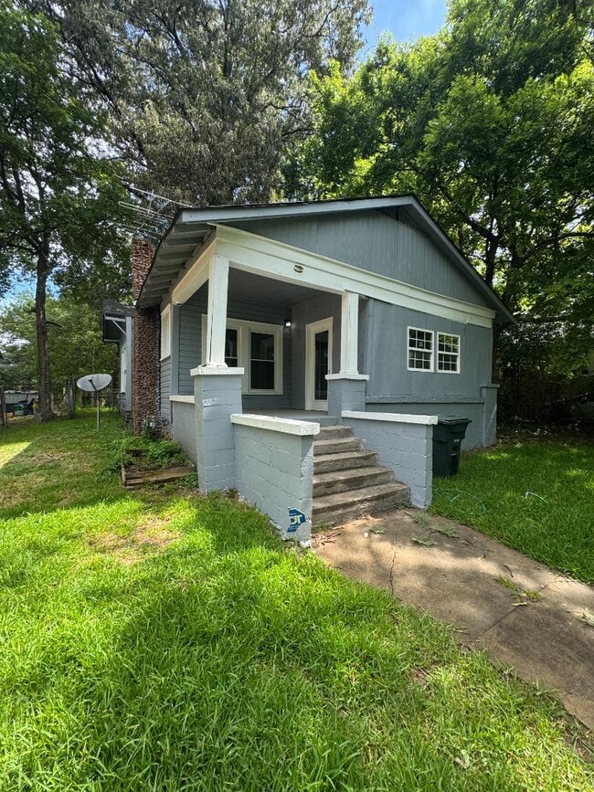 Building Photo - 4120 39th Ave N Rental