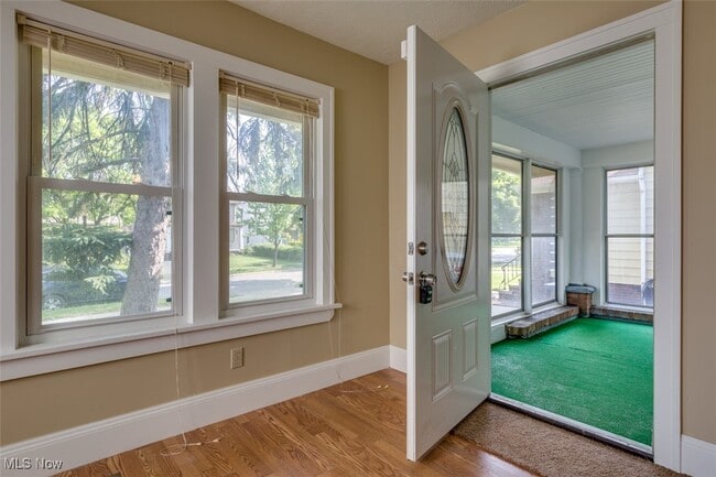 Photo - 3318 Tullamore Rd