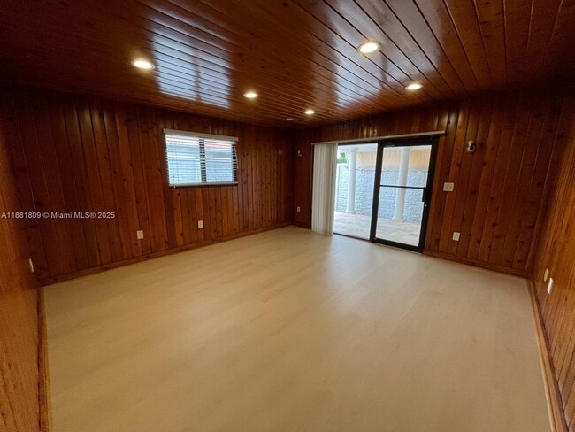 Photo - 9922 SW 2nd St Unit B