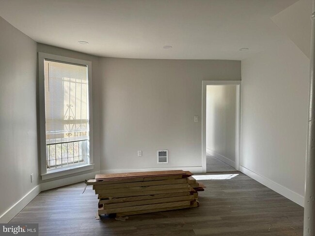 Photo - 6308 N Lambert St