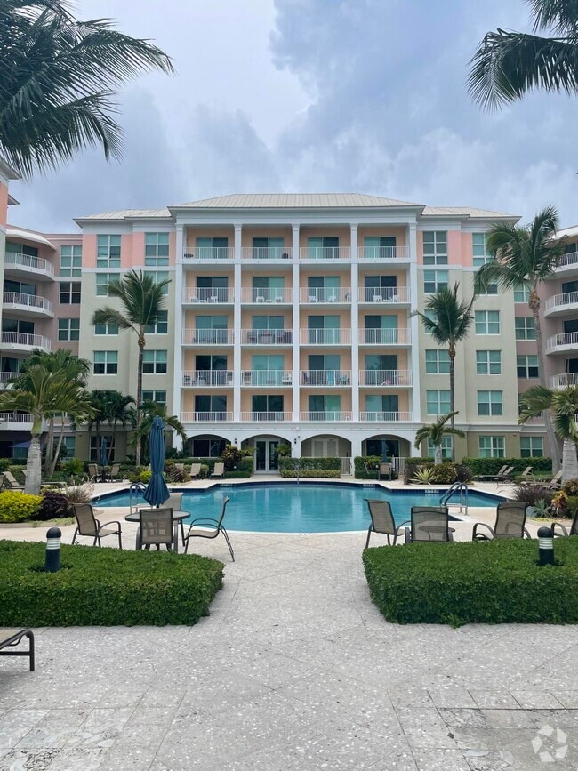 Building Photo - 806 E Windward Way Unit 623 Rental