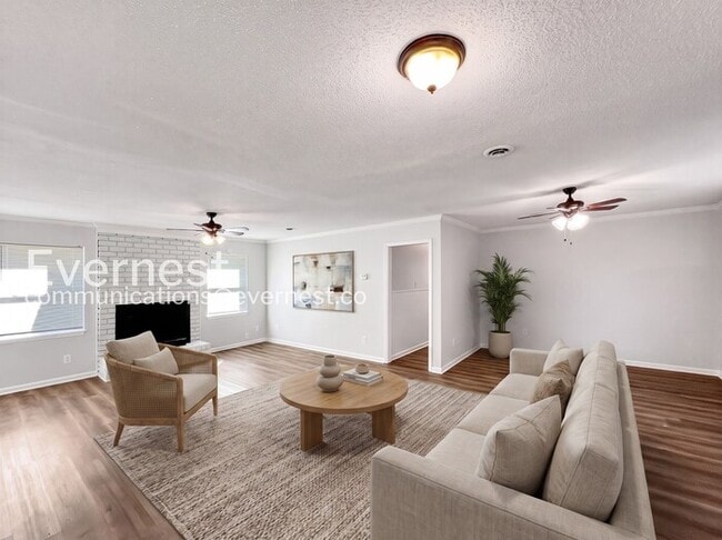 Photo - 8250 Chesterfield Dr