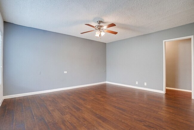 Photo - 422 N Exton Ave Unit 02