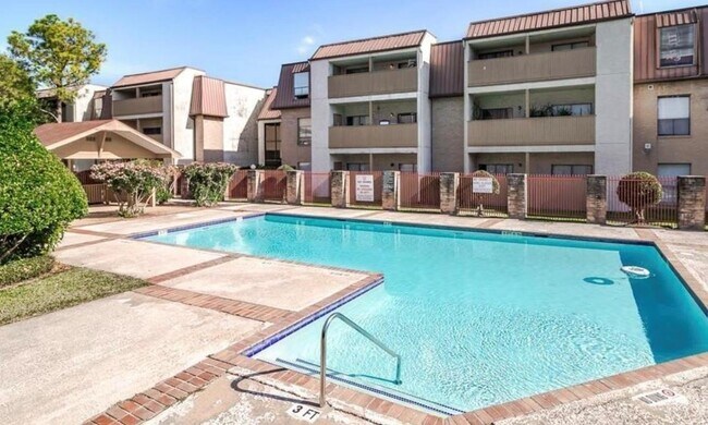 Photo - 8521 Hearth Dr Unit 3