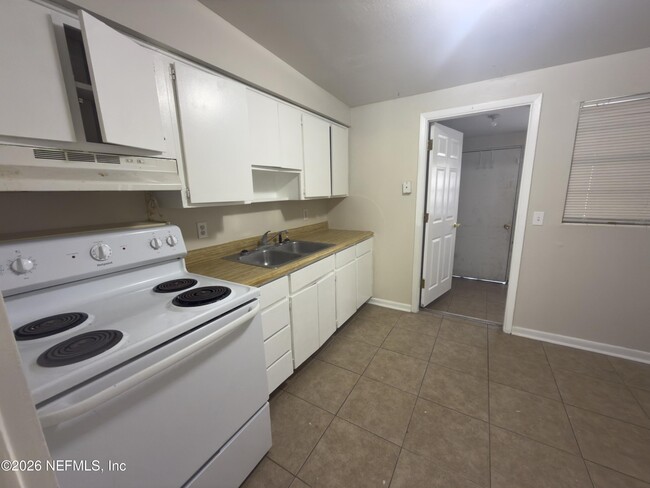 Photo - 1840 Doyon Ct