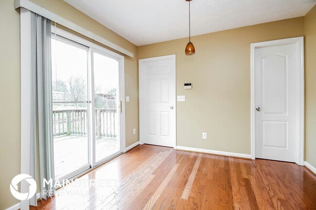 Photo - 7822 Rainey Dr