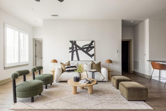 764 Memorial Dr SE Unit 15