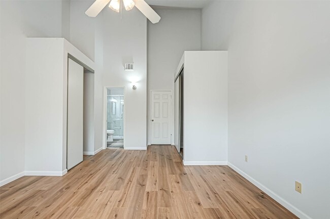 Photo - 2930 Grants Lake Blvd Unit 304