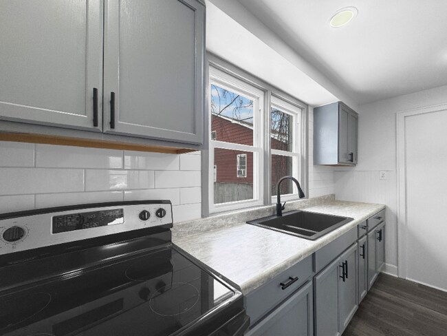 Photo - 1046-1064 Shoemaker St Unit 1060