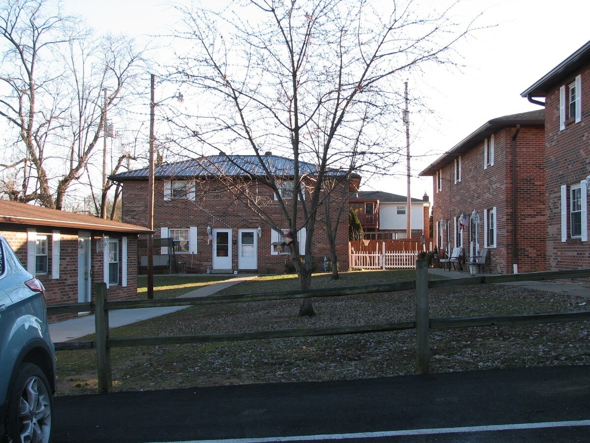 Allied Heights Apartments - Allied Heights Apartments