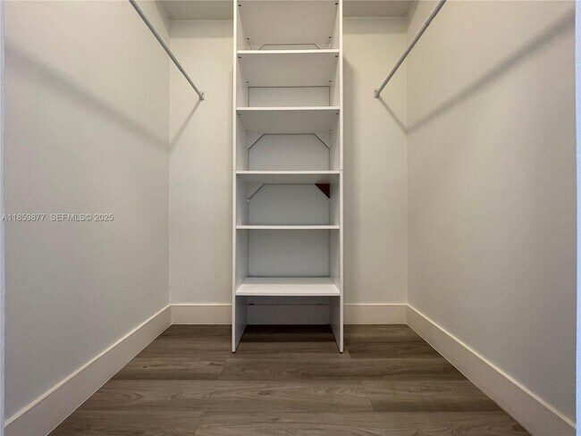 Photo - 5077 NW 7th St Unidad 1602