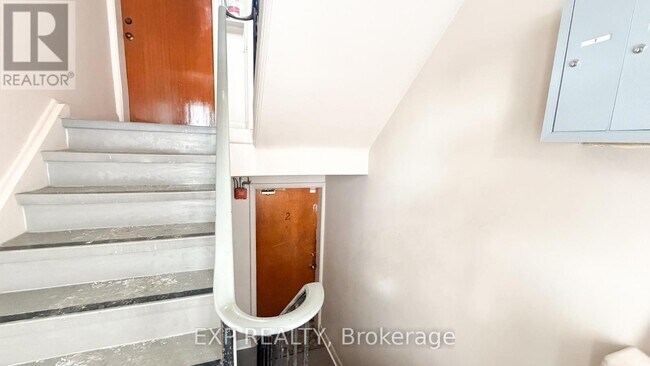 Photo - 365 Tillbury Ave Unité 1