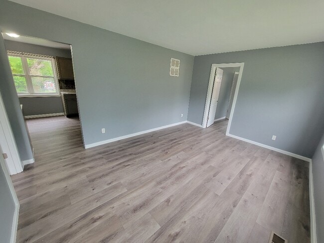 Photo - 3571 Wright Ave