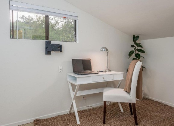 Small but Private Bedroom - 6231 Fairview Pl Apartment Unit Guest