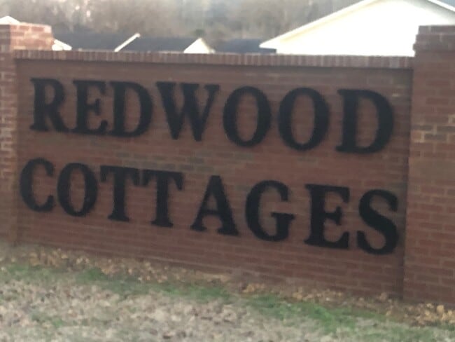 Photo - 7 Redwood St NE Unit B