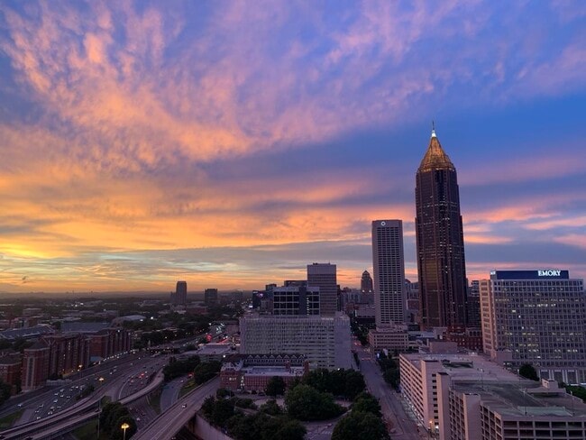 Photo - 400 W Peachtree St NW Unit 2514