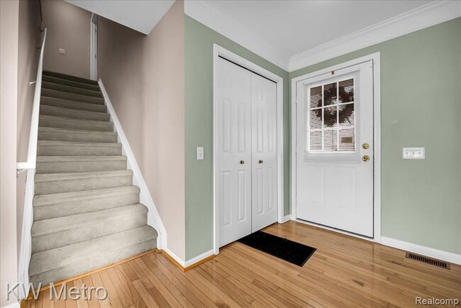 Photo - 7696 Henley Dr