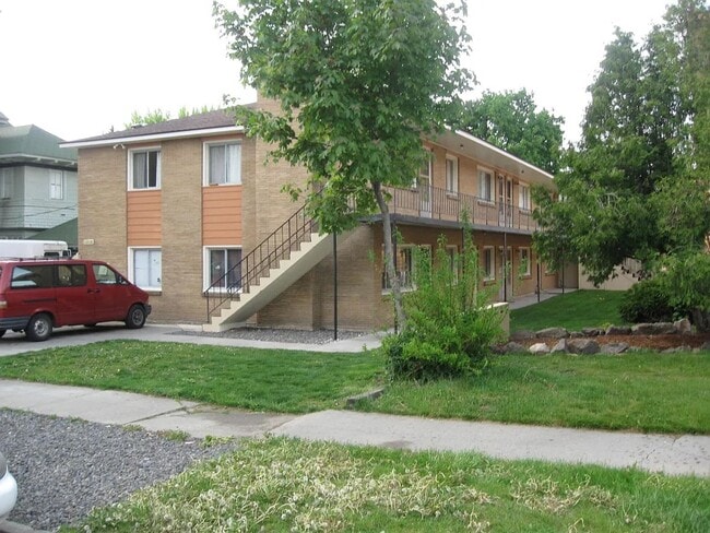 Building Photo - 1218 W Tenth Ave Unit #2 Rental