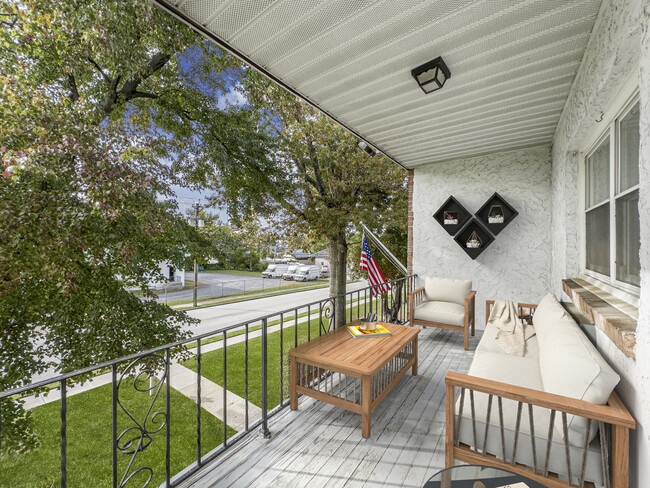 Plaza Apartments
