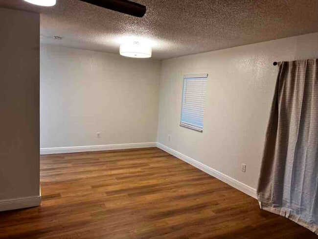 Photo - 543 Silver Course Ct