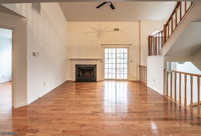 Photo - 14 Homestead Ln